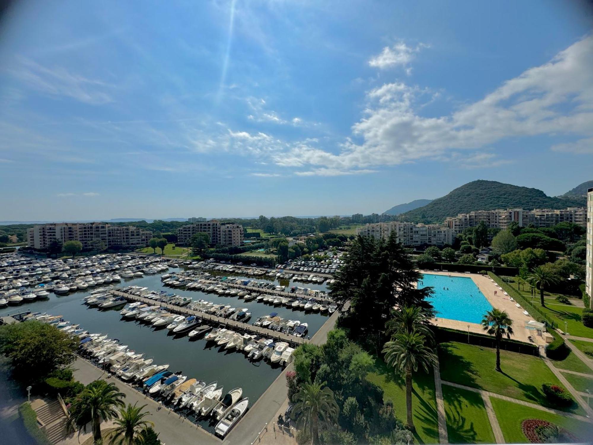 My Resid Divina Cannes Marina Vue Mandelieu
